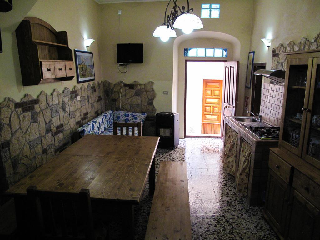 Diving Center Punta Stilo Apartman Szoba fotó