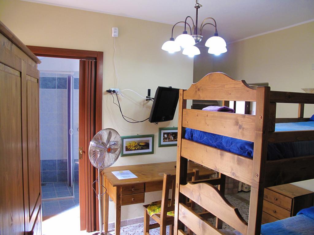 Diving Center Punta Stilo Apartman Szoba fotó